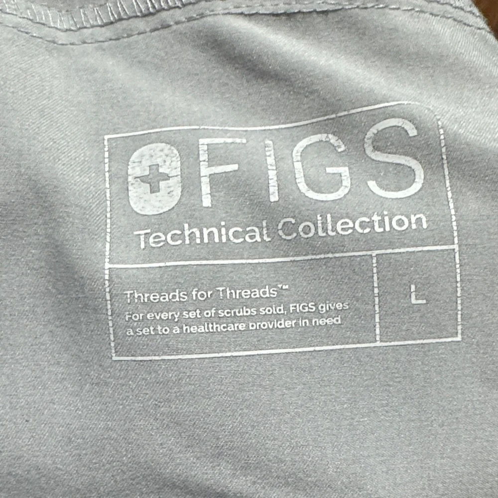 Figs Men's Gray Scrub Joggers size Large